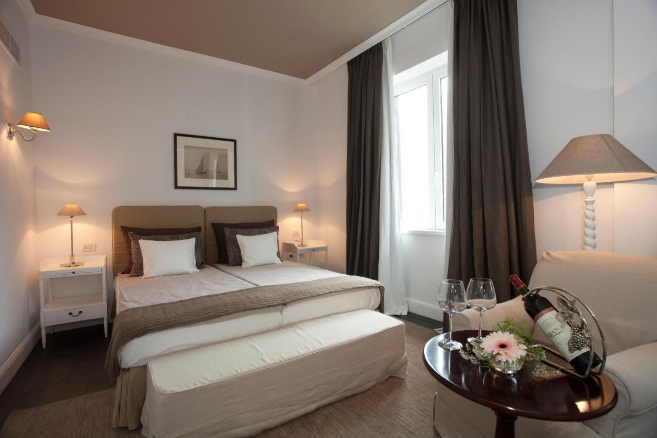 Hvd Boutique Hotel Oasis - Private Beach & Free Parking Golden Sands Exterior foto